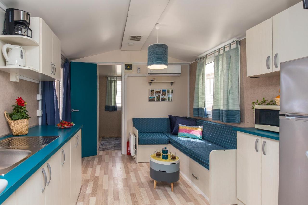 West Coast Mobilhome With Xxl Terrace Tar-Vabriga Exterior photo