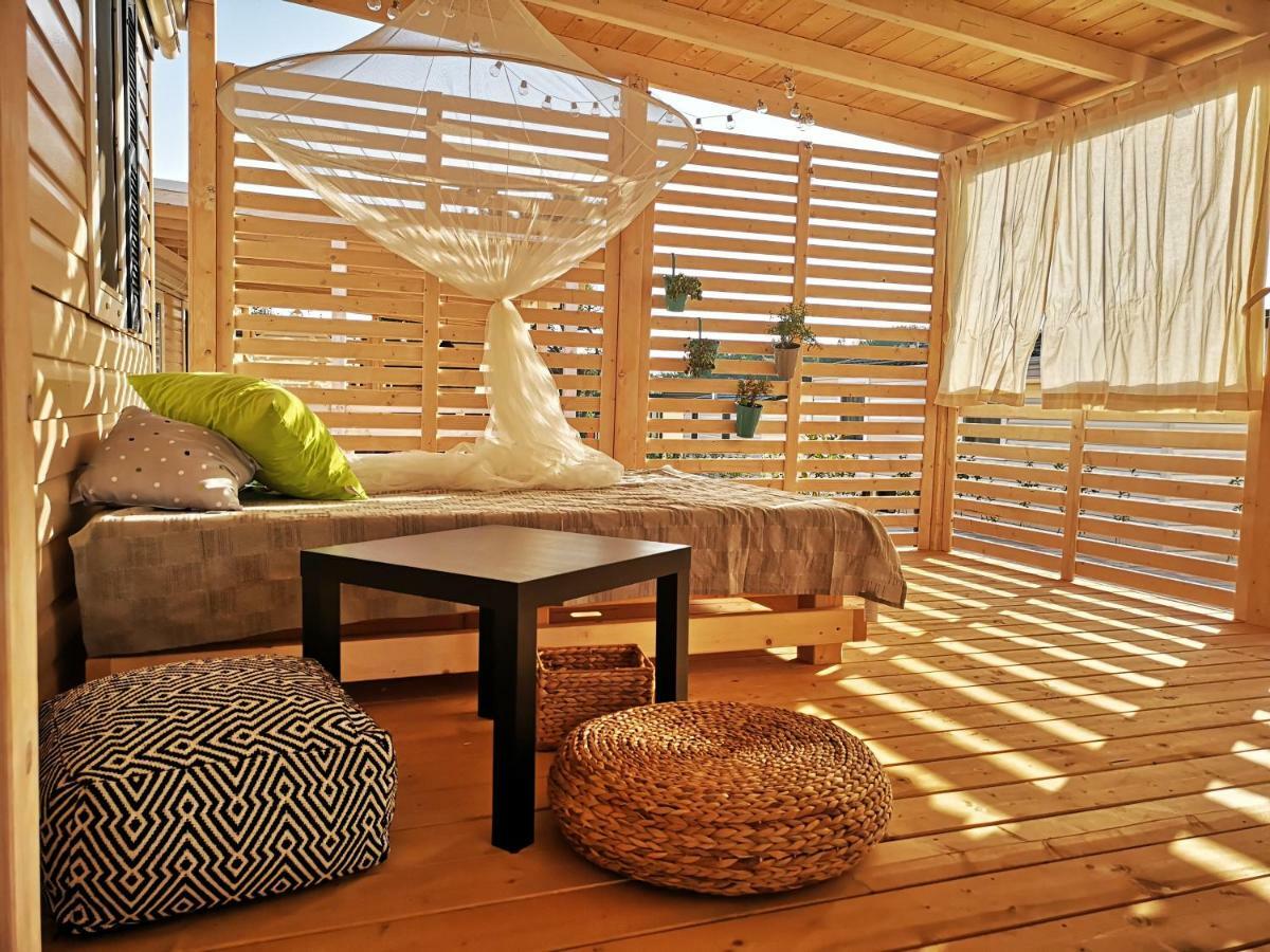 West Coast Mobilhome With Xxl Terrace Tar-Vabriga Exterior photo